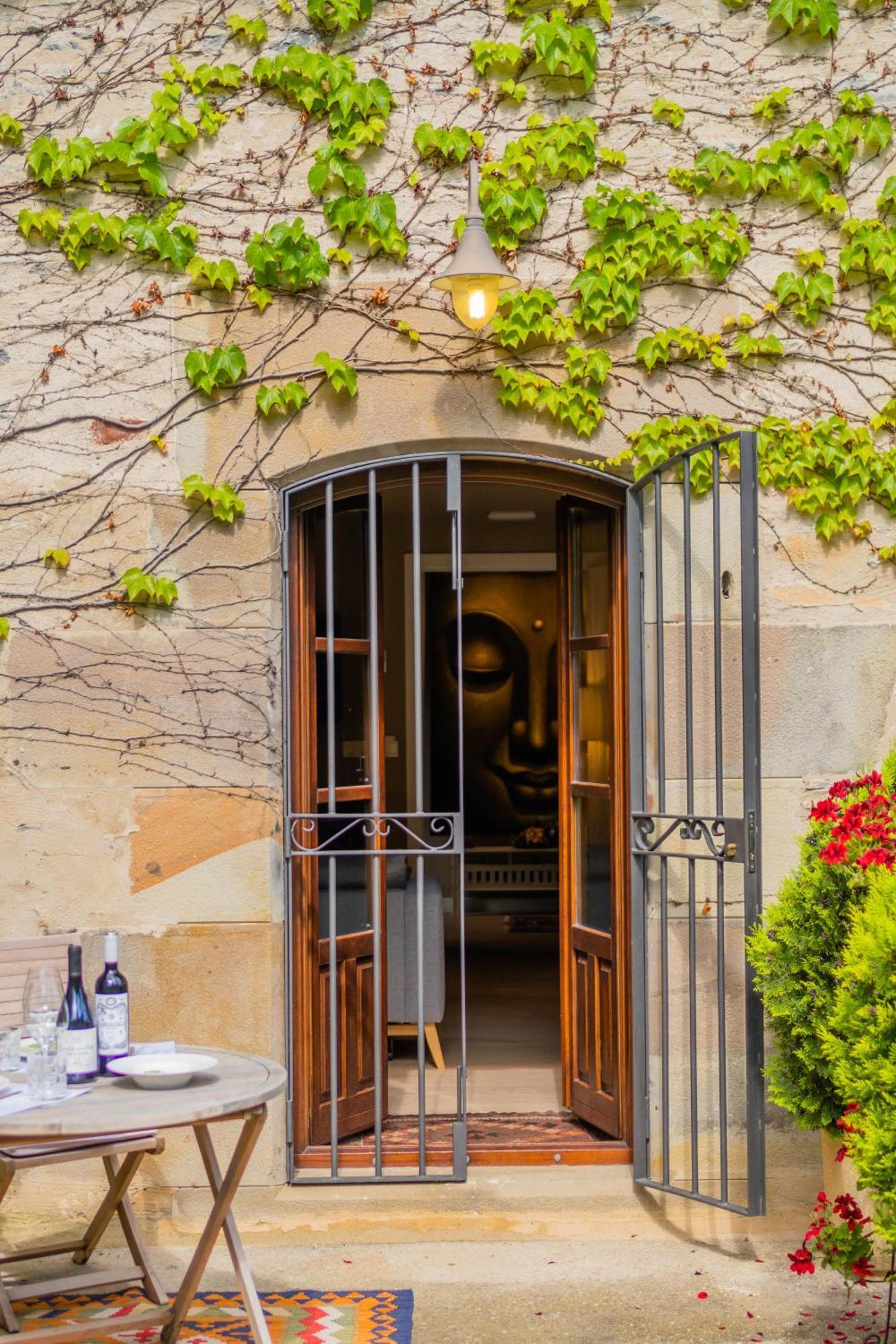 Hotel Palacio De *